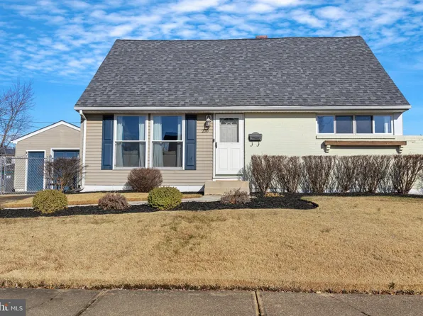 200 Kenmark Rd, Newark, DE 19713