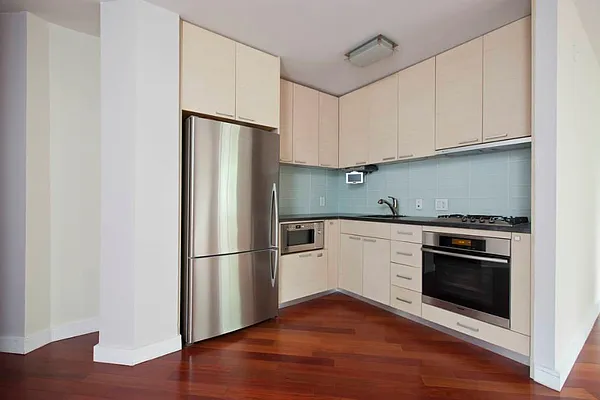 Rented by Evans Real Estate | media 25