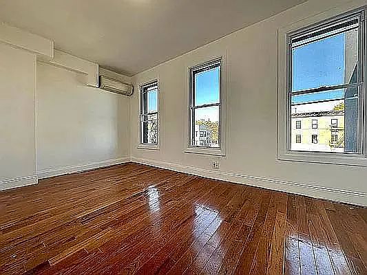 4th image of 2280 Atlantic Ave Floor 2
