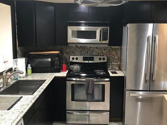 4th image of 101 SE 3rd Ave APT 603