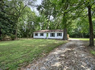 1625 Old Ferry Rd, Hudgins, VA 23076