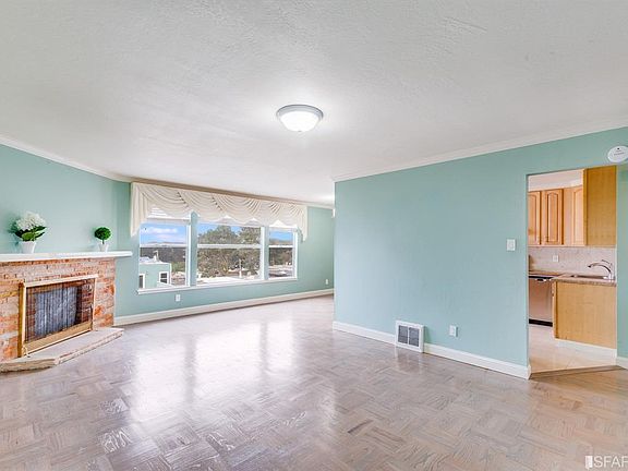 5th image of 535 Raymond Ave