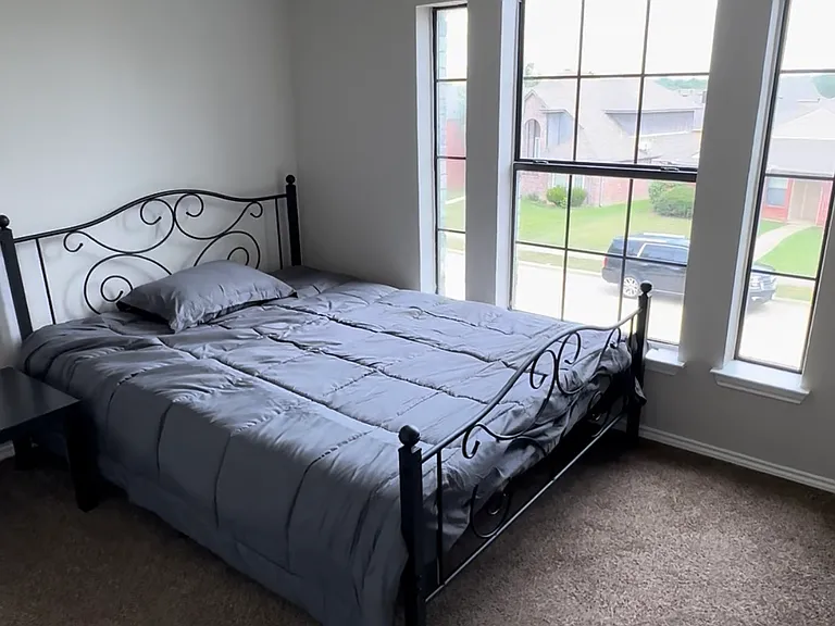 12714 Hilltop Dr — Photo 6