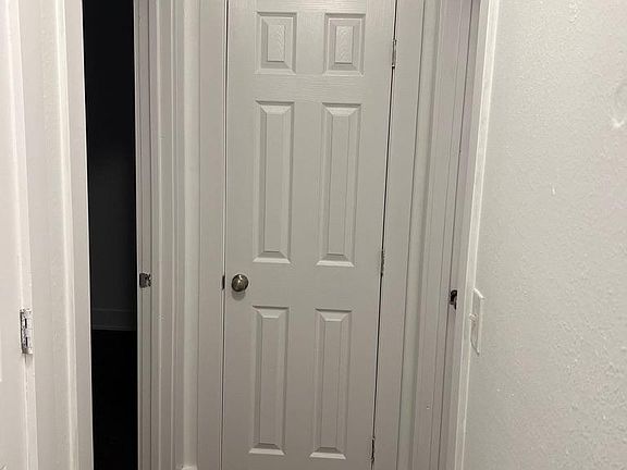 5th image of 226 N Reisner St #1