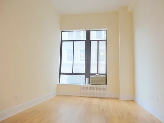 Rented by Manhattan Connection | media 14