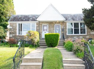 1012 Chandler St, Philadelphia, PA 19111