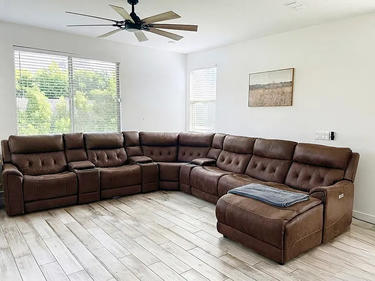 5002 W Cheryl Dr — Photo 4