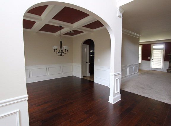 3rd image of 3069 Parkridge Dr