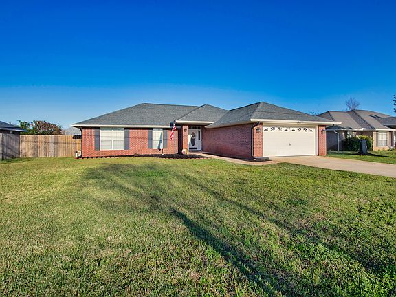 2nd image of 2303 Whispering Pines Blvd