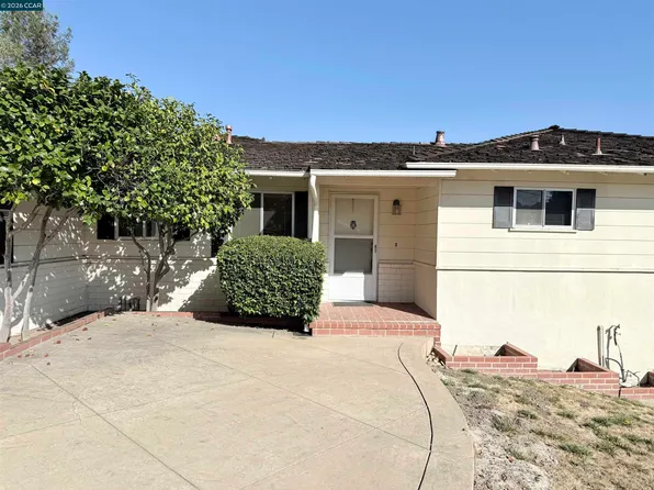 3 Rita Way, Orinda, CA 94563