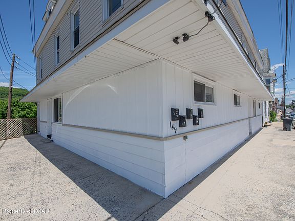 4th image of 149 W Ridge St