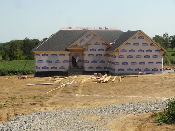 2nd image of 5611 Eminence Pike