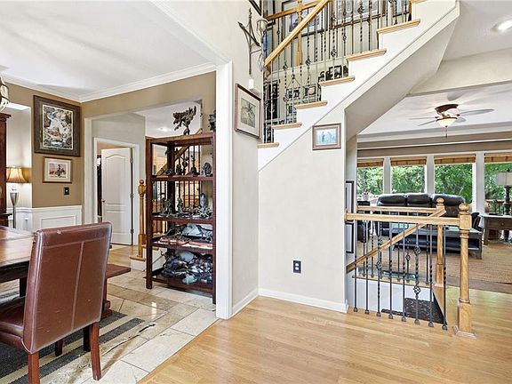 5th image of 23536 W 73rd Ter