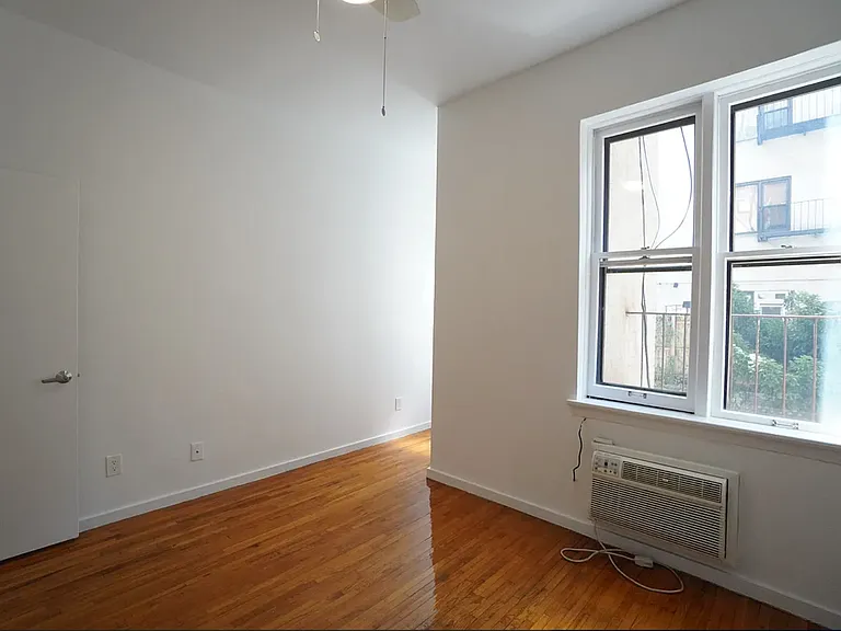 538 E 89th St #2W — Photo 9