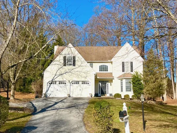 1003 Travis Ct, Downingtown, PA 19335