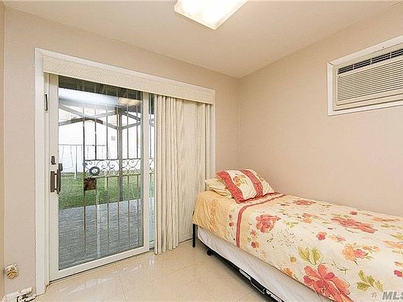 2nd image of 4205 Nautilus Ave #1