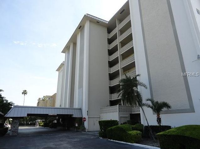 1st image of 622 Edgewater Dr Unit 222