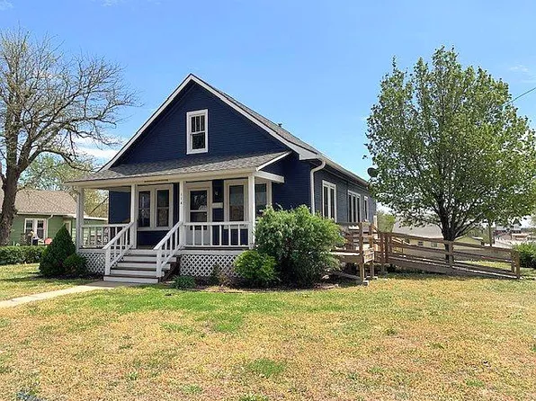 114 E 5th St, Minneapolis, KS 67467