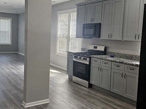 5th image of 3028 S Saint Louis Ave