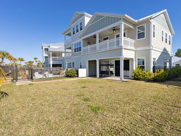 401 Marquesa Cir #1 — Photo 46