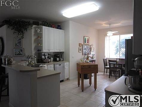 5th image of 7924 Harmony Lake Ct