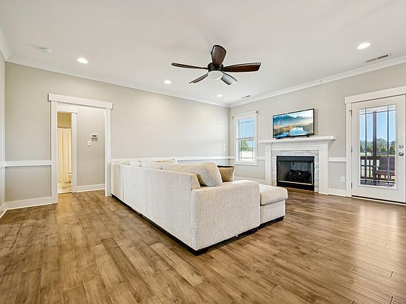 4th image of 71 Lassiter Hills Dr