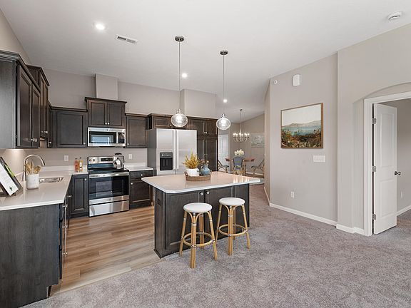 5th image of 823 Walton Terrace Dr #7-302