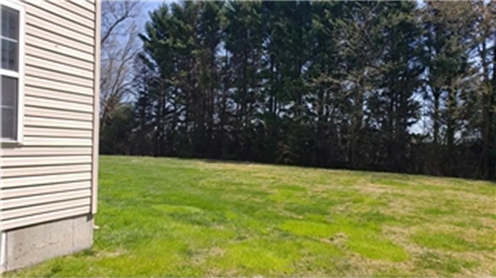 3 bed, 2.5 bath, $2,495 — Photo 2