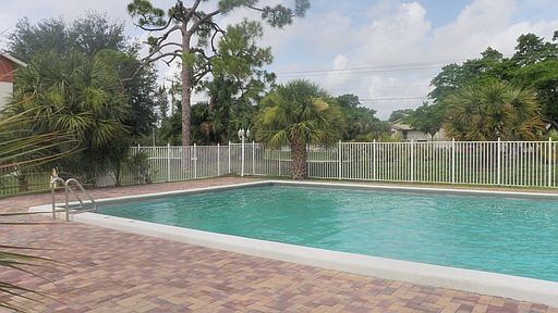 1st image of 5925 Ceylon Ct APT 8
