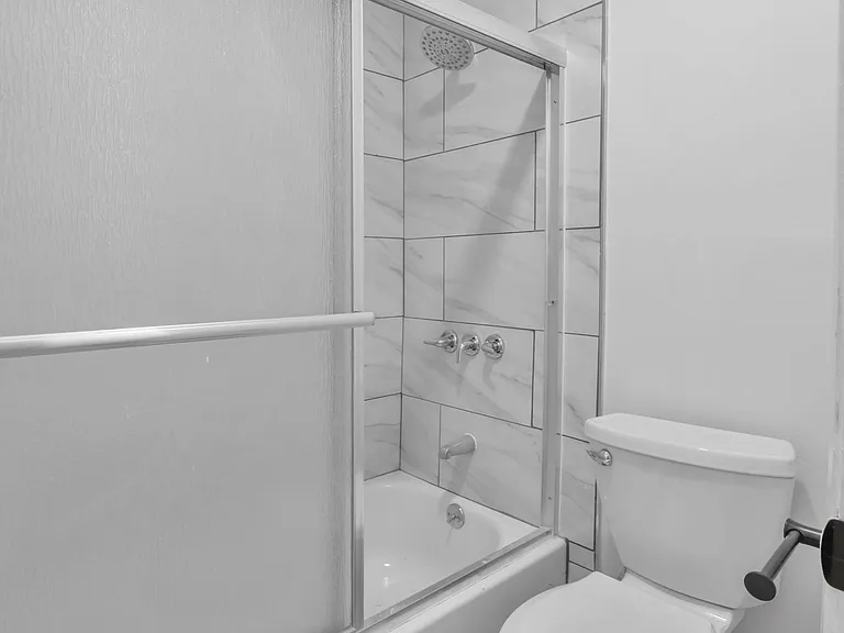 11921 Lakewood Blvd — Photo 7