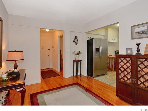 2nd image of 3215 Arlington Ave APT 7H