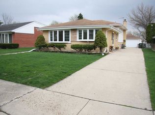 1325 Lois Ave, Park Ridge, IL 60068