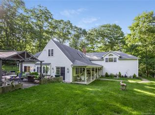 344 S Hoop Pole Rd, Guilford, CT 06437