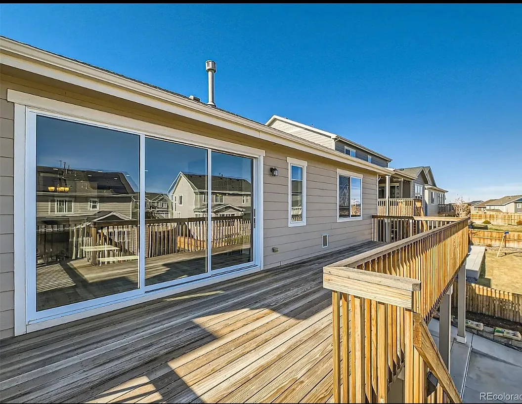 5 bed, 3846 sqft, $4,200 — Photo 4