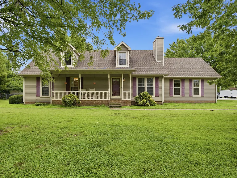 1343 Cason Trl — Photo 1
