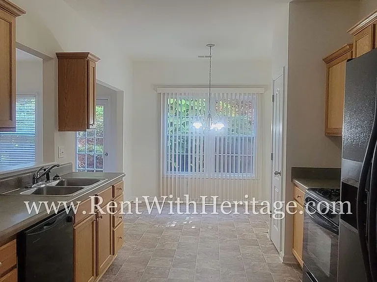 6484 Barkston Trce — Photo 13