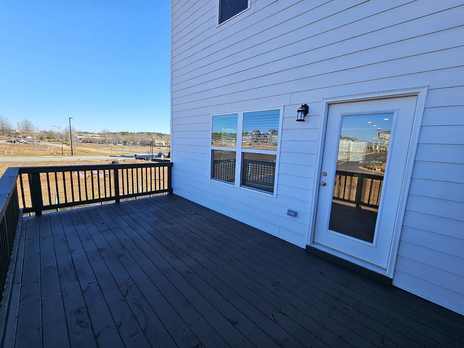 4 bed, 3.5 bath, 1919 sqft, $2,300 — Photo 3