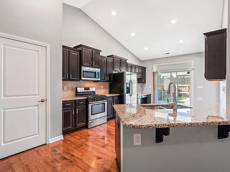 502 Wellwater Ave — Photo 9