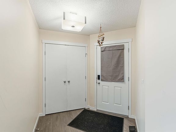 4th image of 5120 19th Ave SW