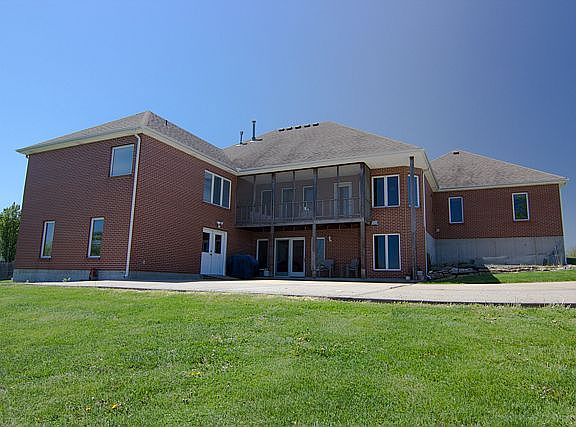 2nd image of 1304 SW Foxtail Dr