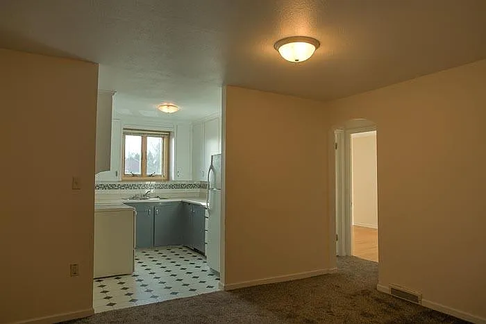 127 E Lincoln St #3 — Photo 5