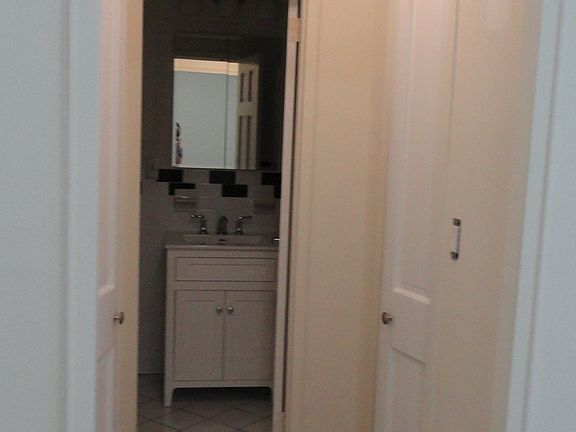 4th image of 401 E 81st St APT 8M