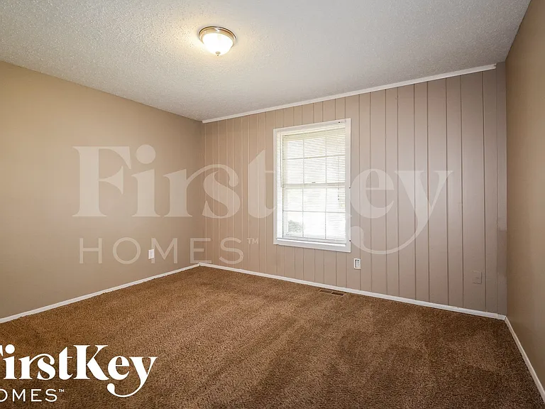 6176 Silver Fox Dr — Photo 7