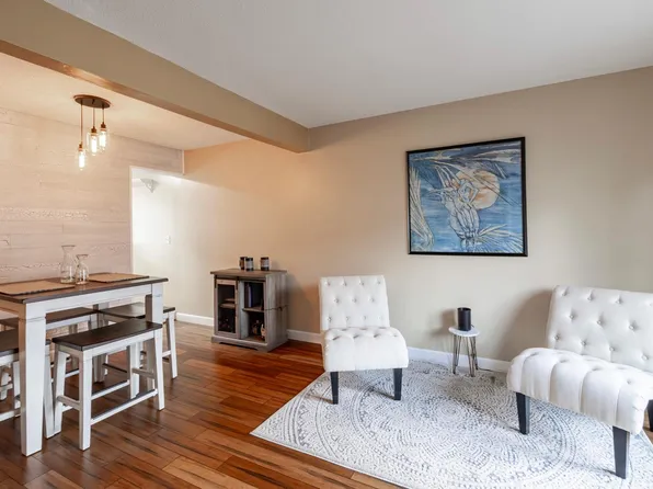 2361 Mailand Ct E, Saint Paul, MN 55119