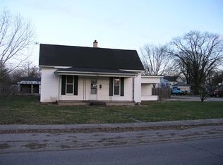 548 S 9th St, Mitchell, IN 47446