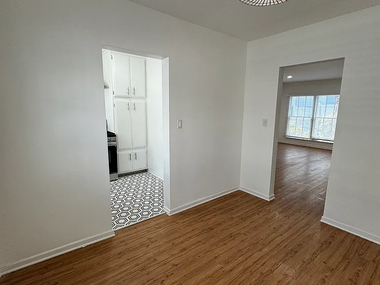 1401 Havenhurst Dr #6 — Photo 9