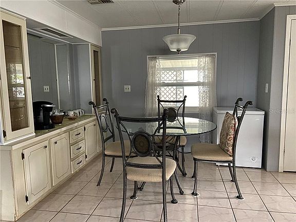 4th image of 52 Pelican Dr S