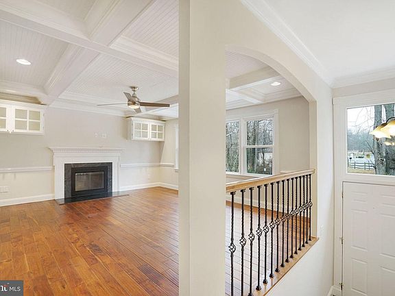 5th image of 3412 Knox Rd