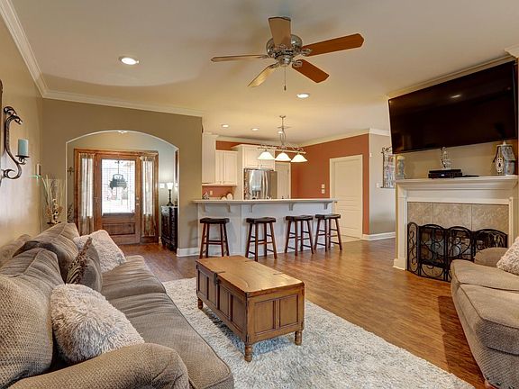 4th image of 107 Saint Fabian Dr