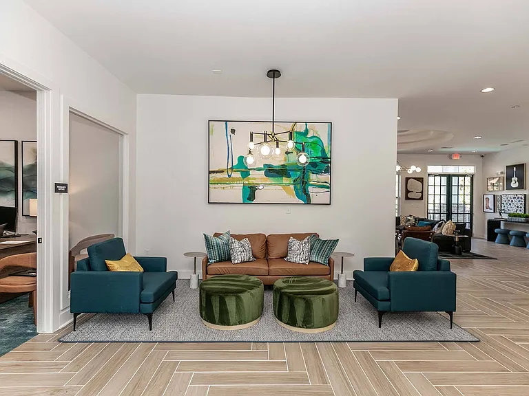 The Jackson Apartments — Photo 11